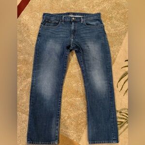 Polo Ralph Lauren Men’s Jeans-Hampton athletic denim. Size 34 x 27 Made in Egypt